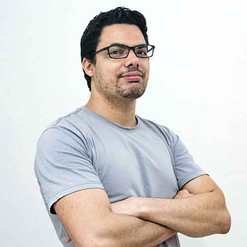 Priya Singh - Security Consultant